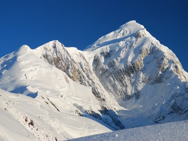 Spanktik_Golden_Peak
